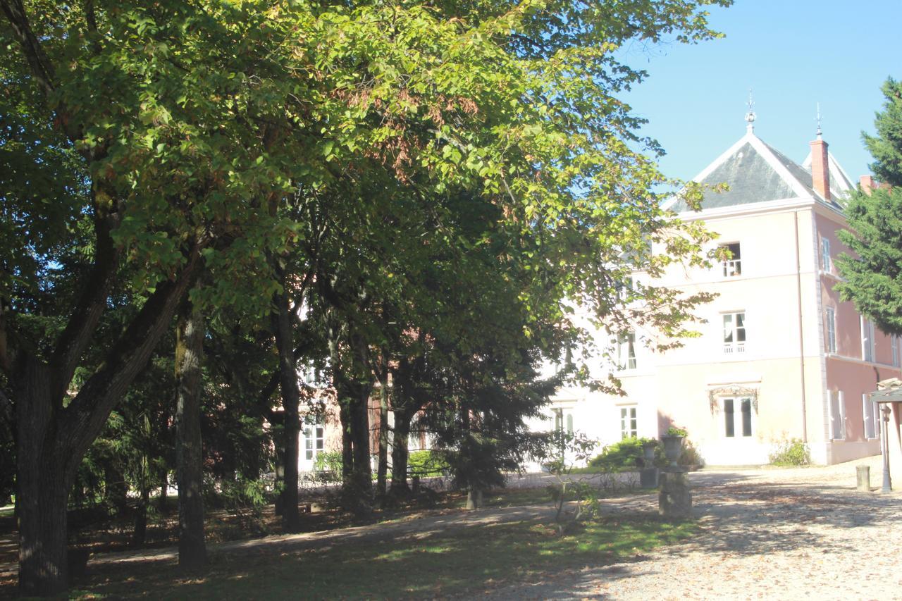Chateau De La Chapelle Des Bois Fleurie Exterior photo